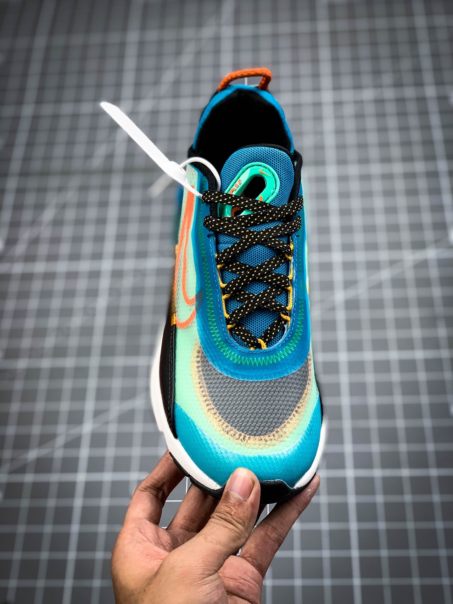180 公司级 Nike Air Max 2090 耐克2020春季新款气垫跑鞋 BV9977-102