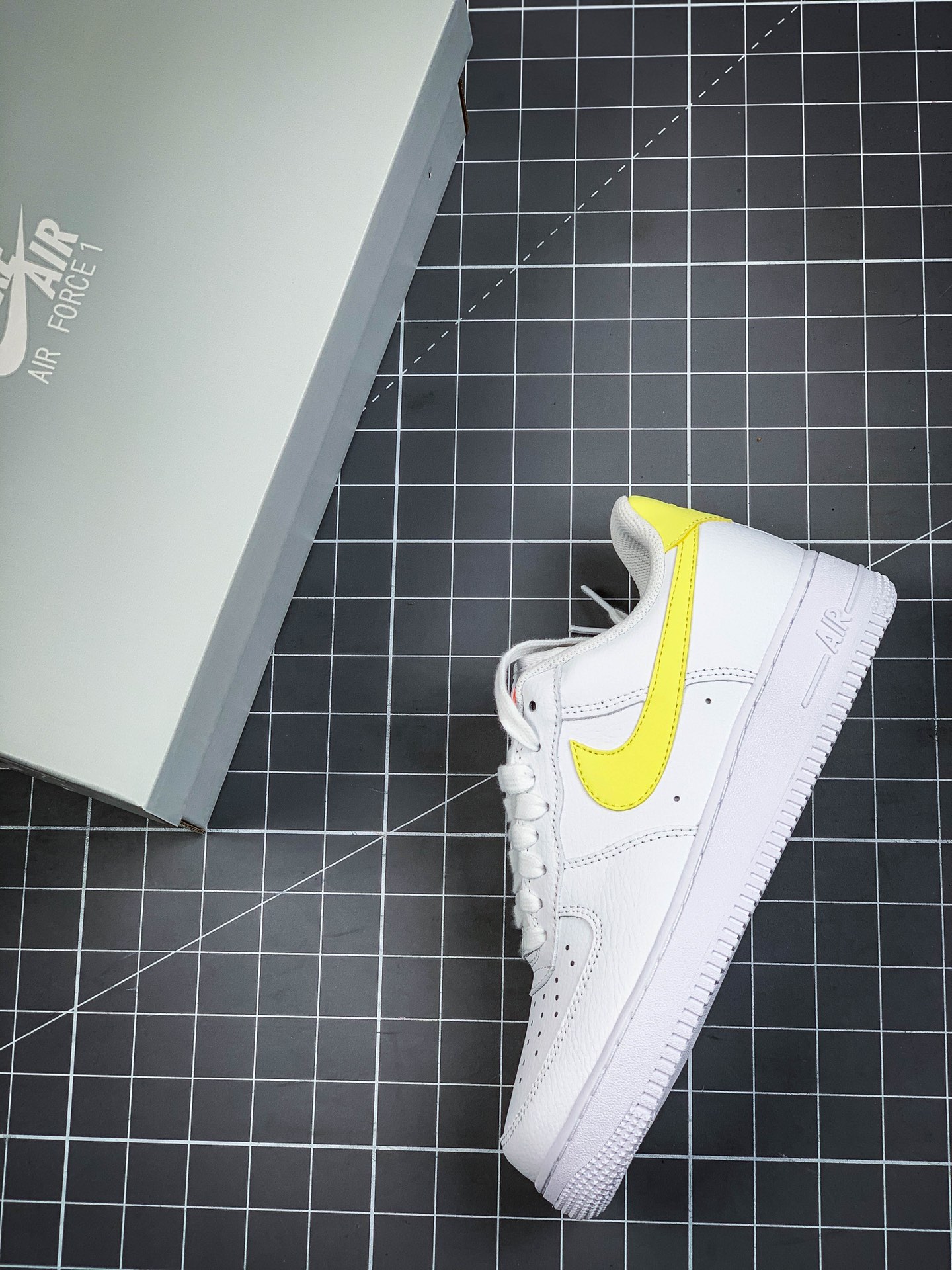 200 NK Air Force 1 空军一号低帮休闲运动板鞋 315115-160