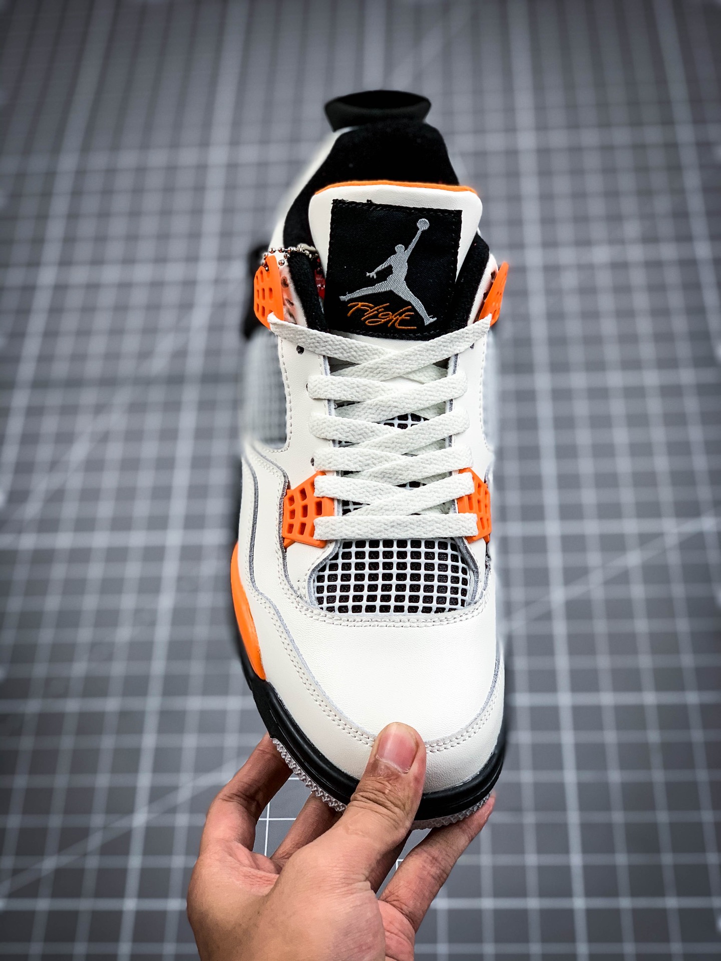 200 Air Jordan 4 ”Line Sand”白黑橘 CW7183-100