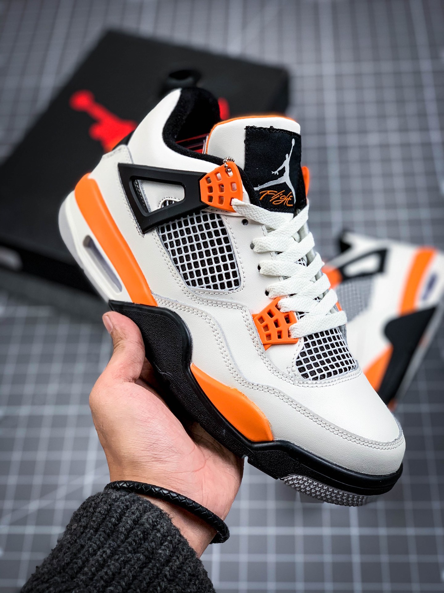 200 Air Jordan 4 ”Line Sand”白黑橘 CW7183-100