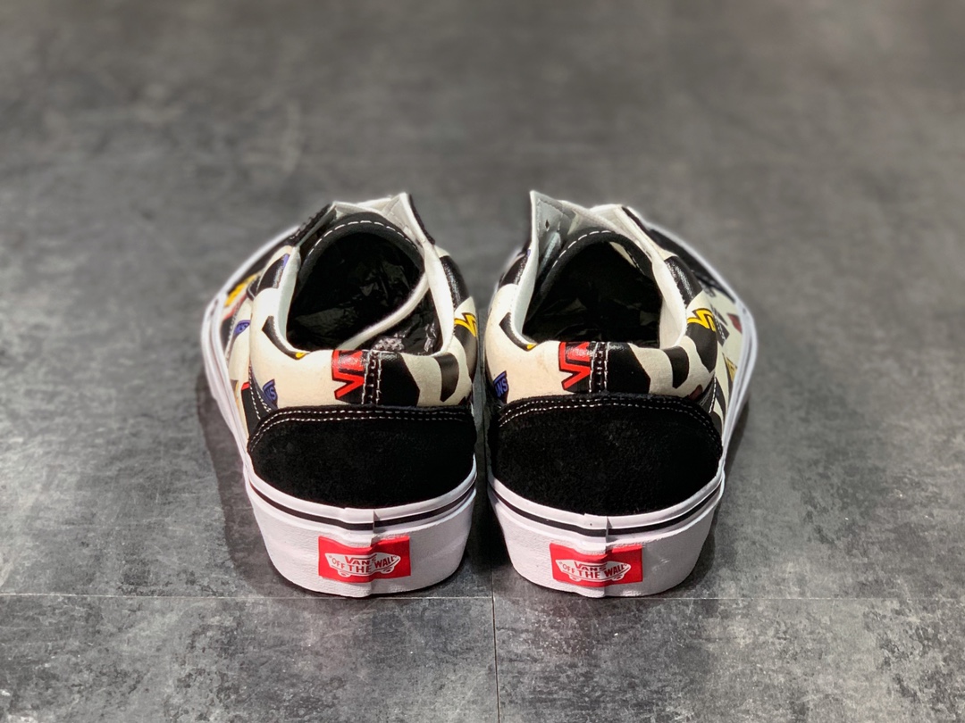 150 Vans Old Skool 彩色Logo字母印花 超轻且舒适鞋垫 休闲硫化板鞋