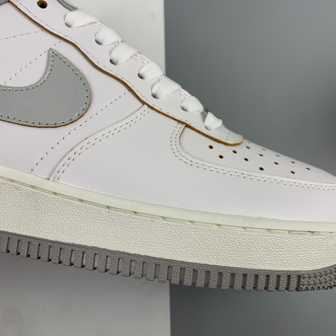 200 Nk Air Force 1 '07 LV8 Low”Labei Maker”空军一号经典低帮百搭休闲运动板鞋“皮革白灰银宝蓝标签”DC5209-100