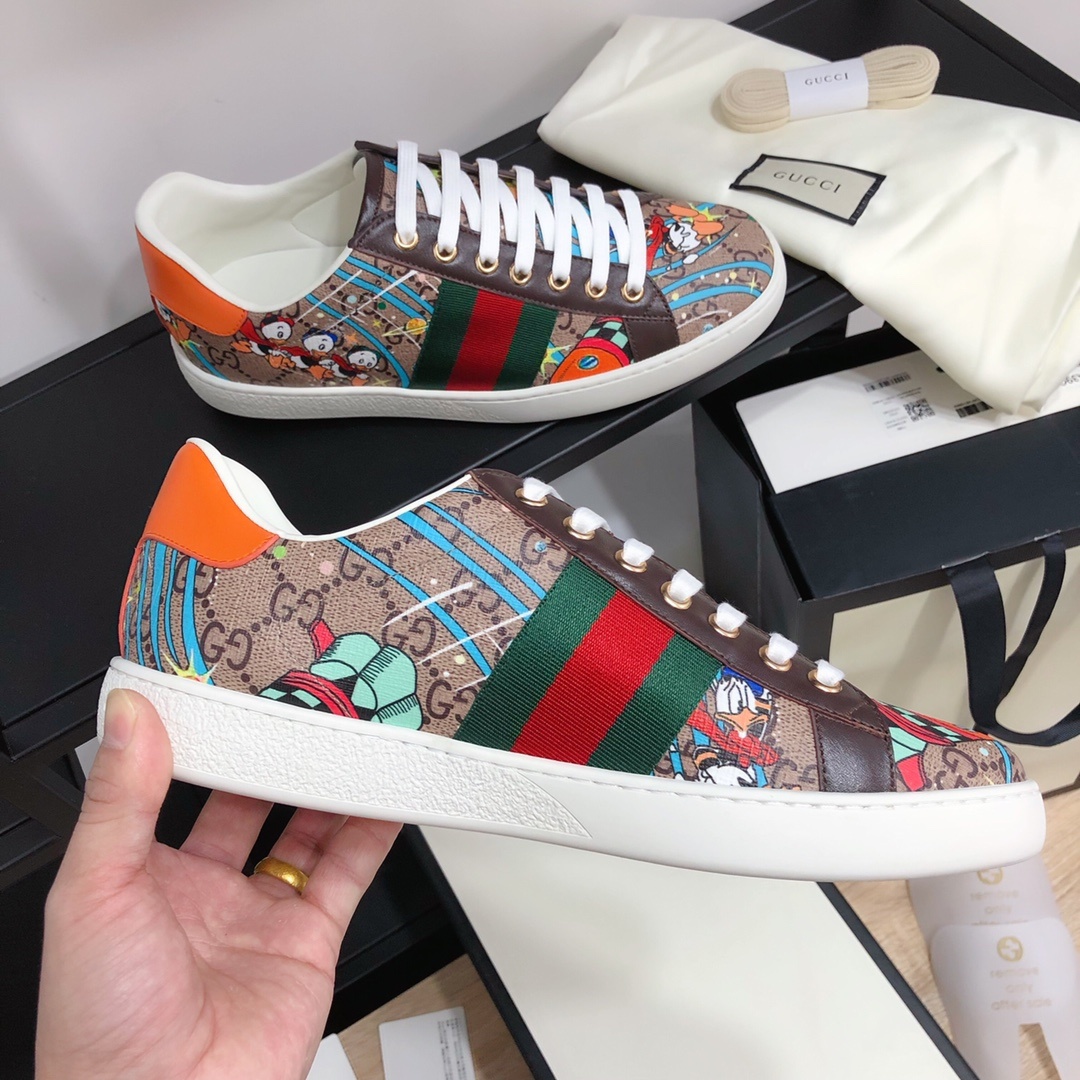 Gucci顶级版本GG情侣款小白鞋近
