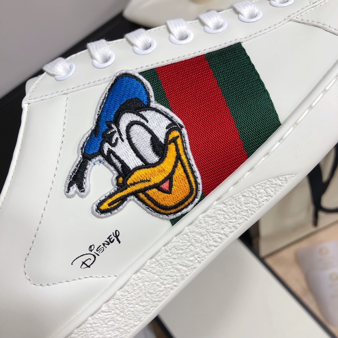 Gucci顶级版本GG情侣款小白鞋近
