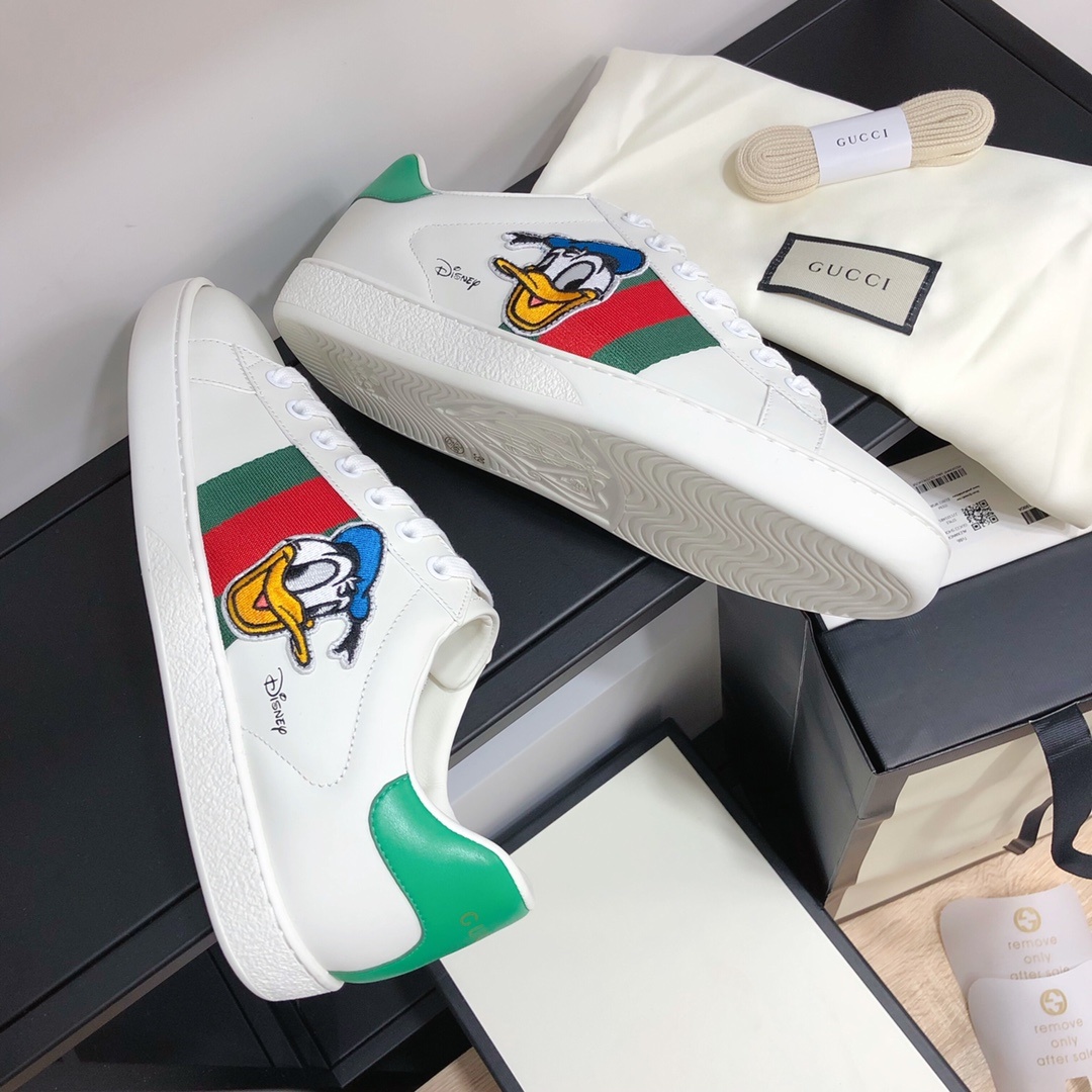 Gucci顶级版本GG情侣款小白鞋近