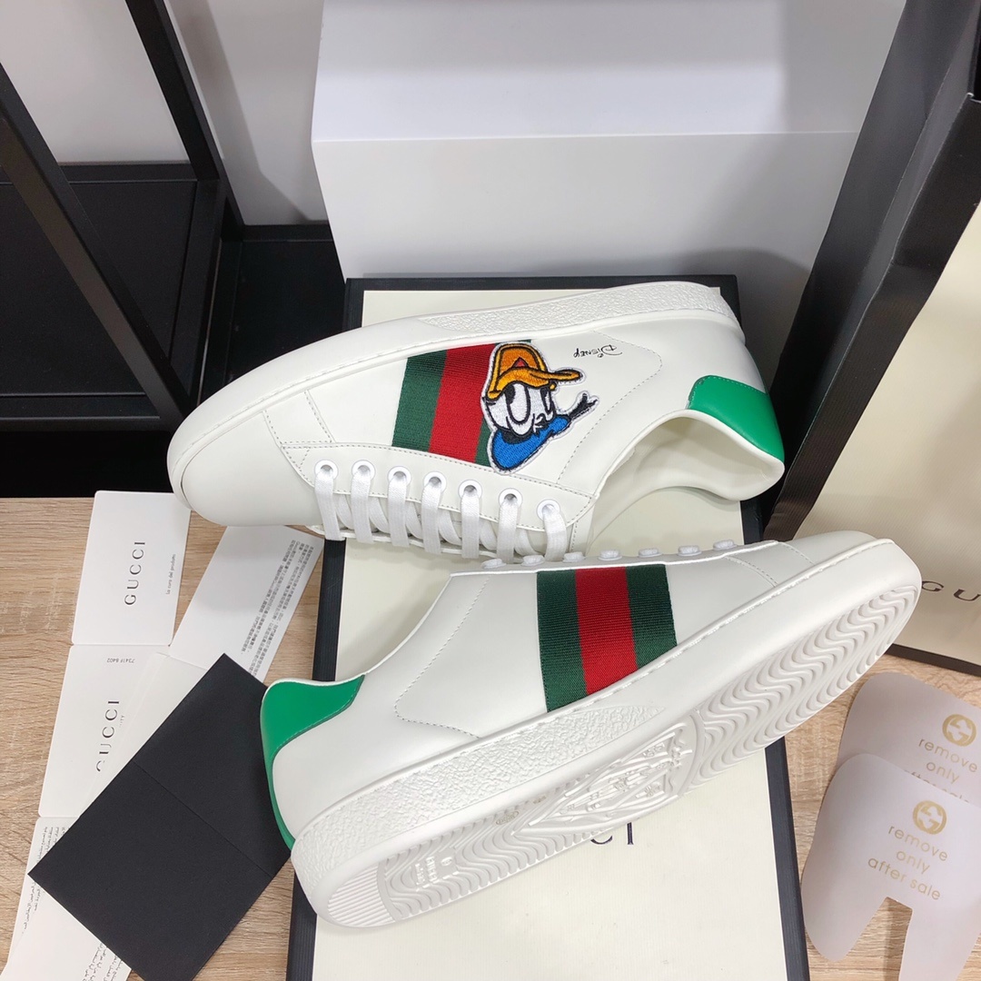 Gucci顶级版本GG情侣款小白鞋近