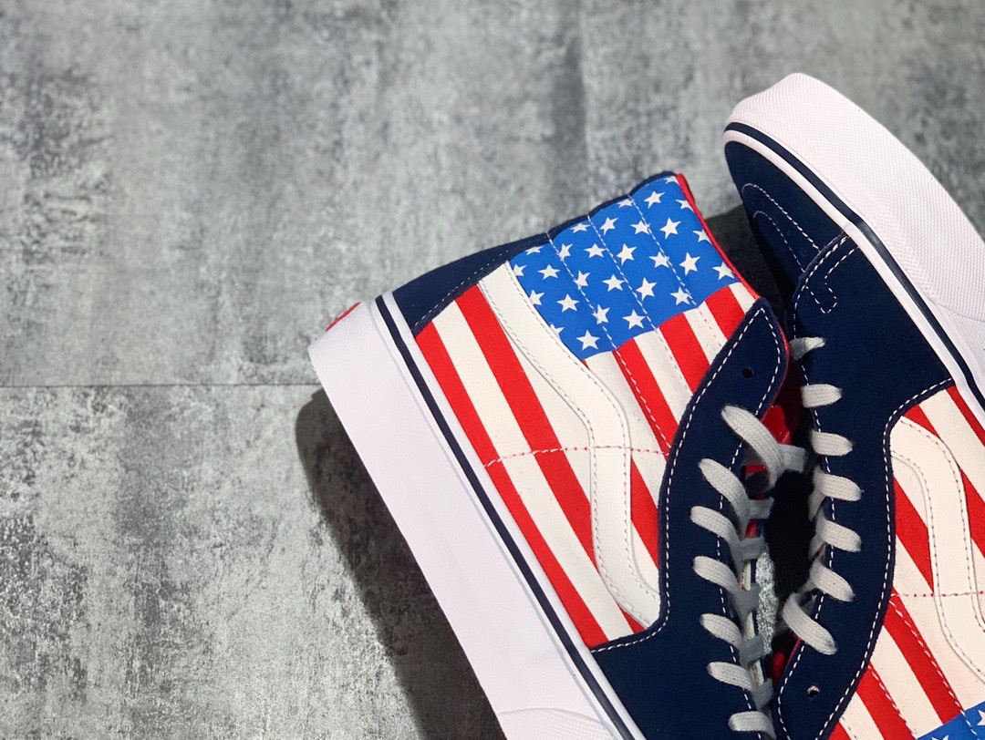 下调120 Vans SK8-Hi 美国国旗印花 经典高帮复古硫化板鞋 VN0A38GFXKI