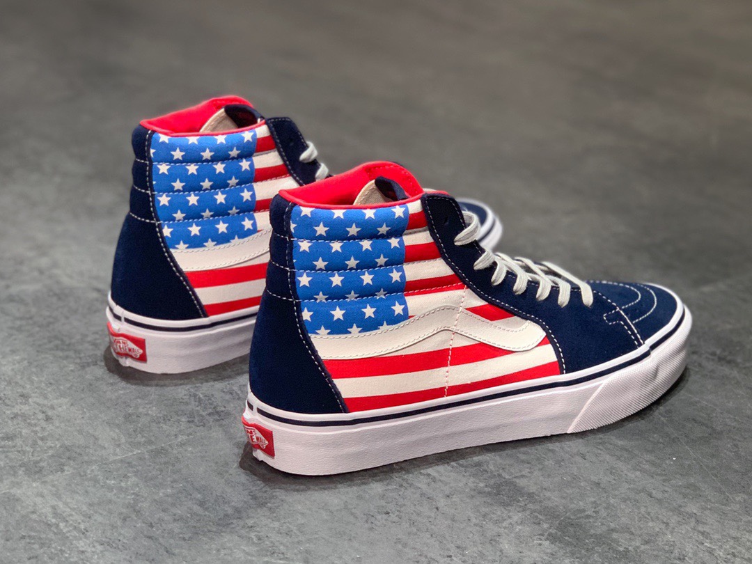 下调120 Vans SK8-Hi 美国国旗印花 经典高帮复古硫化板鞋 VN0A38GFXKI