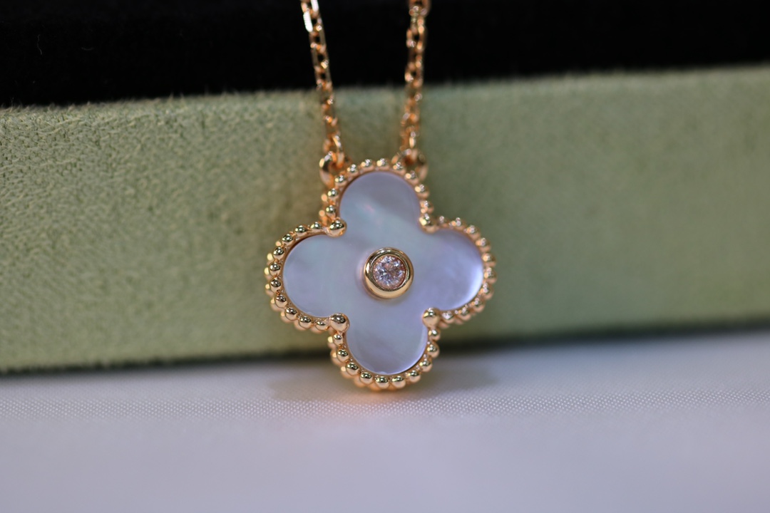 Van Cleef & Arpels Haute Couture Classic Luxury Handbag Shoulder