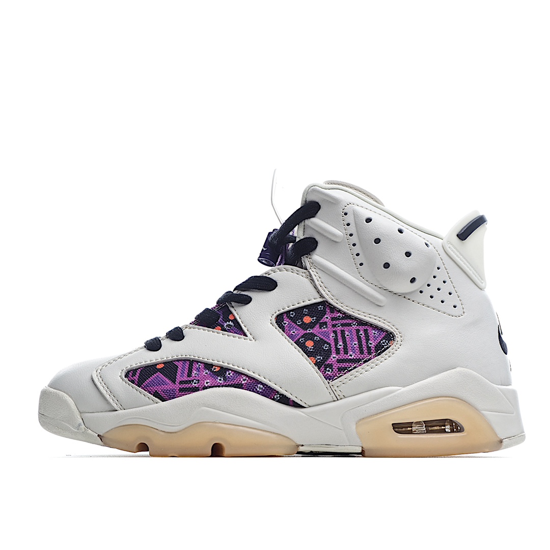 H0 Air Jordan 6“Quai 54”AJ6 乔6卡其紫 CZ4152-101街球竞标赛配色依然是帆白色的整体色调，有着极为清爽百搭的视觉感受，细节则以紫橙色呈现民族风图纹，有一种原始的时尚感受。左右后跟分别以 Nike Air 和 Quai 54 Logo 呈现，在遵循 OG 复古设计的同时，又表明了它的身份。