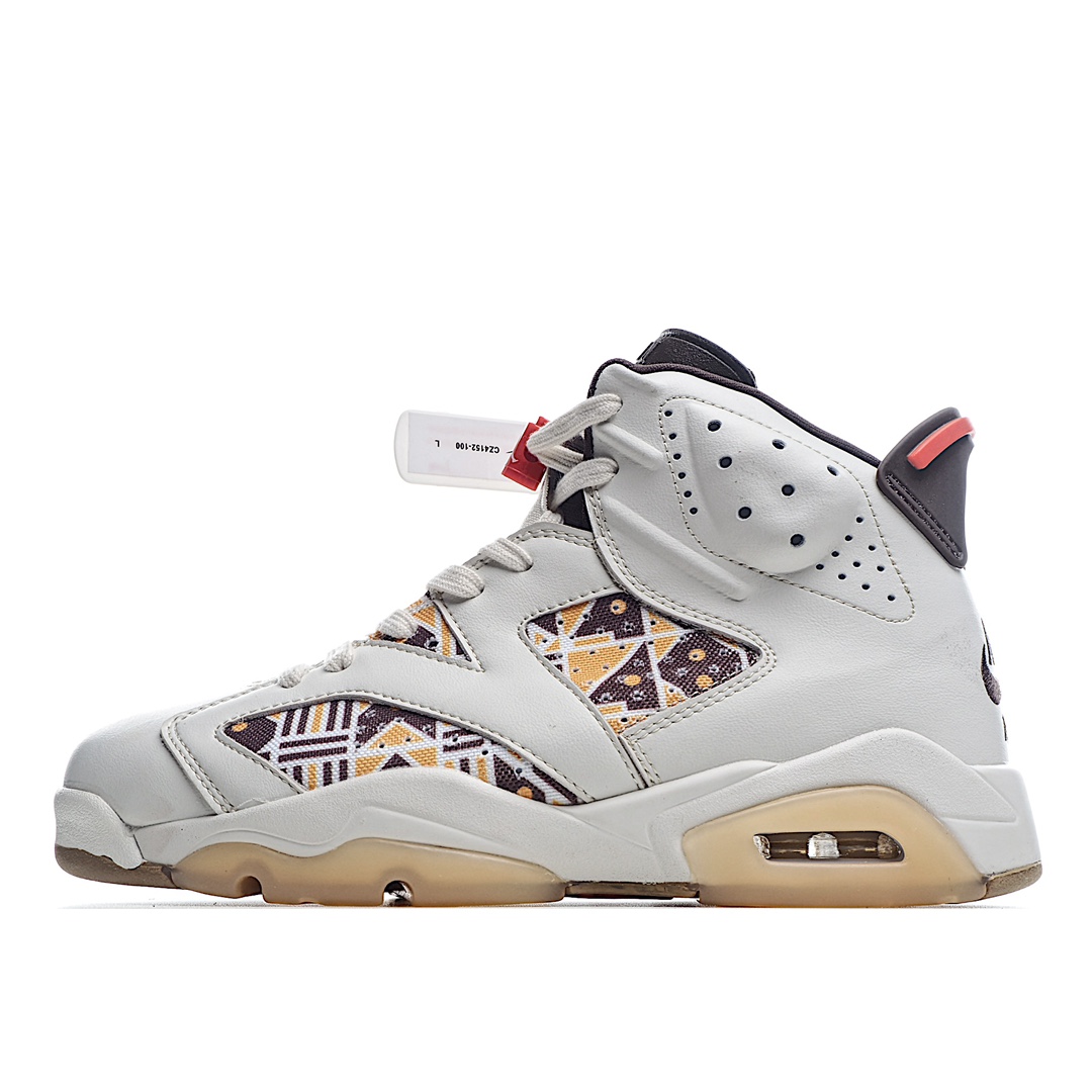 H0 Air Jordan 6“Quai 54”AJ6 乔6卡其棕 CZ4152- F5 街球竞标赛配色依然是帆白色的整体色调，有着极为清爽百搭的视觉感受，细节则以黄棕色呈现民族风图纹，有一种原始的时尚感受。左右后跟分别以 Nike Air 和 Quai 54 Logo 呈现，在遵循 OG 复古设计的同时，又表明了它的身份。