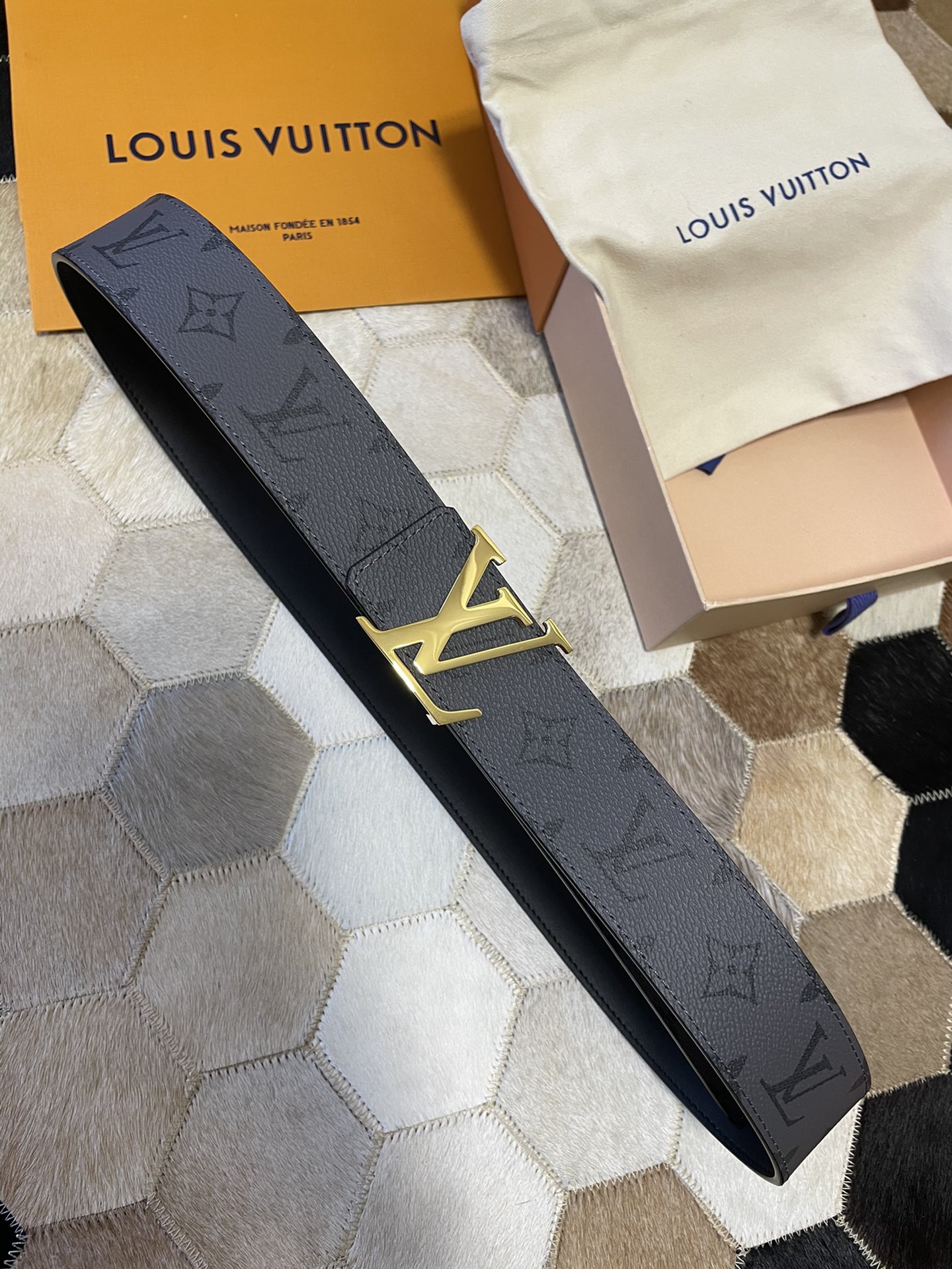 Louis Vuitton Haute Couture Luxury Atelier Designer Belt Tie Accessories 2