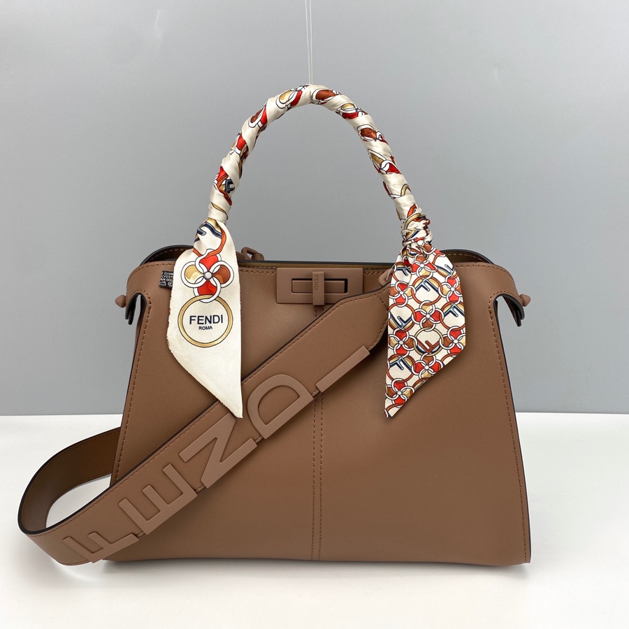 Superb HERMES Yell Line MM Tote Bag Handbag #PG609W