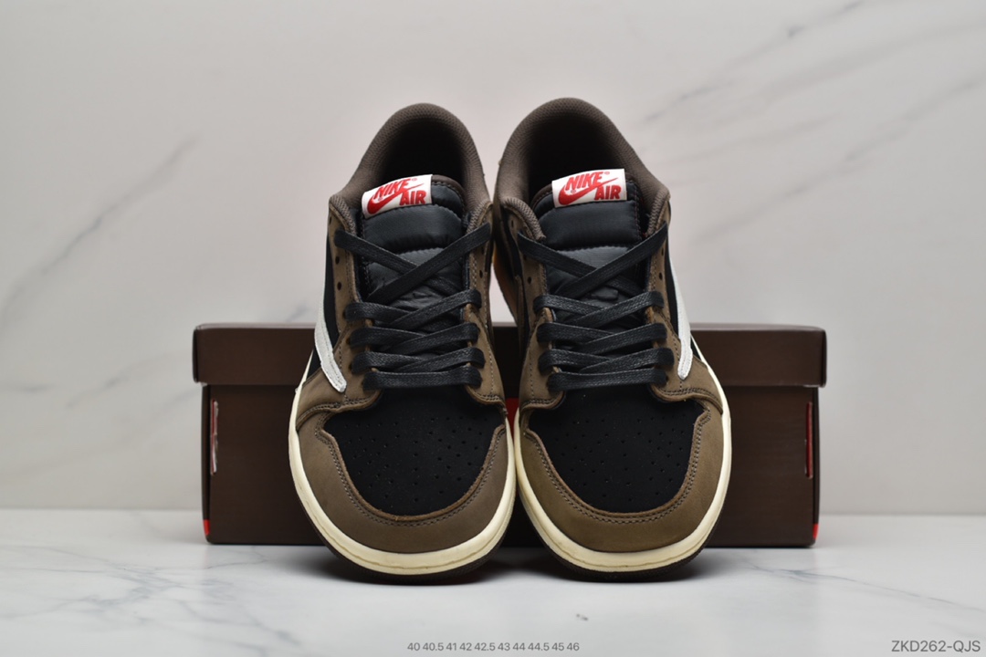 270 公司级 Air Jordan 1 Low 倒钩低帮亮点之处在于鞋侧的倒置 Swoosh CQ4277-001