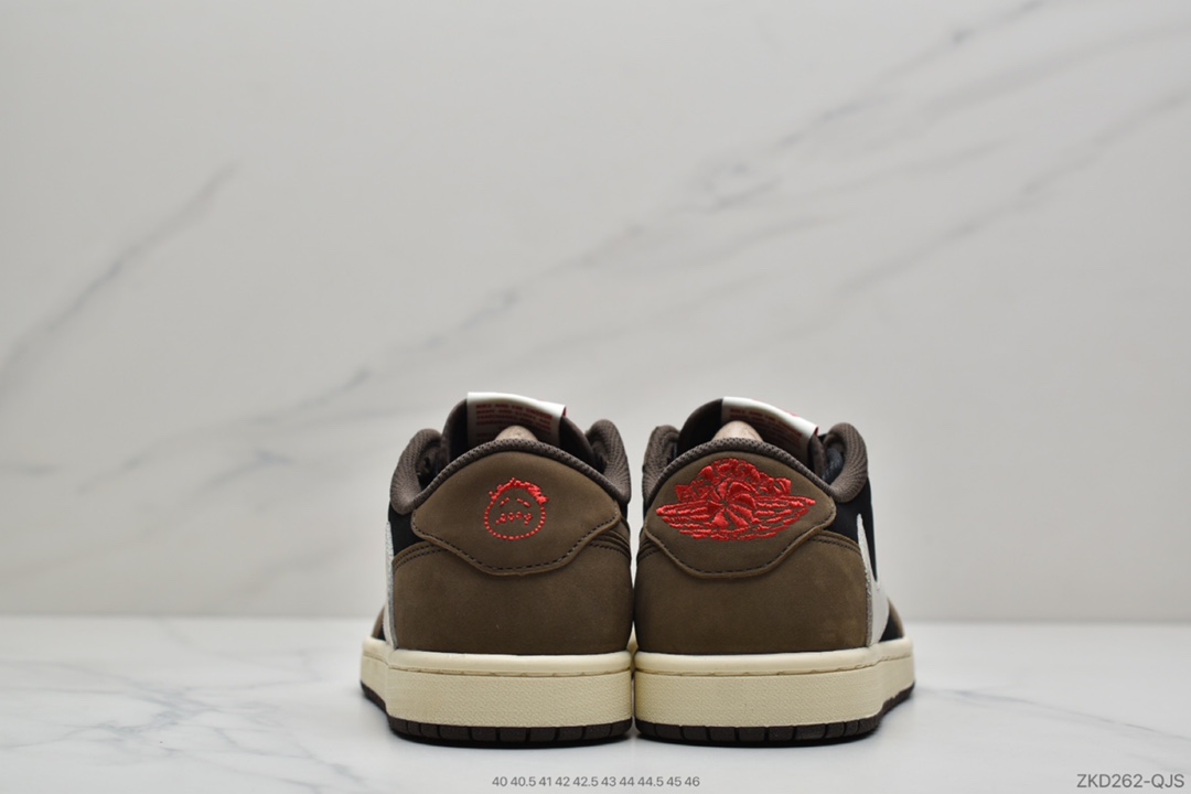 270 公司级 Air Jordan 1 Low 倒钩低帮亮点之处在于鞋侧的倒置 Swoosh CQ4277-001