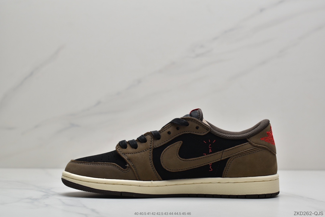 270 公司级 Air Jordan 1 Low 倒钩低帮亮点之处在于鞋侧的倒置 Swoosh CQ4277-001