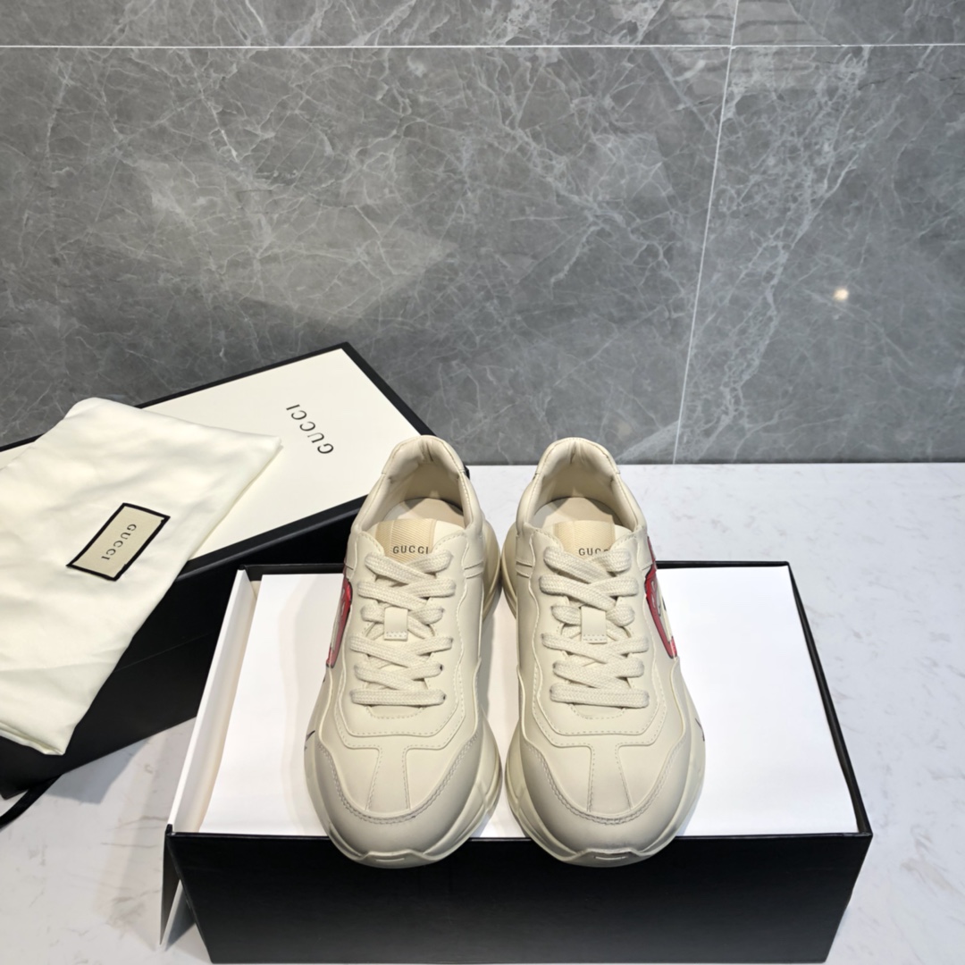 GUCCI sneakers chunky en cuir de veau avec semelle bicolore