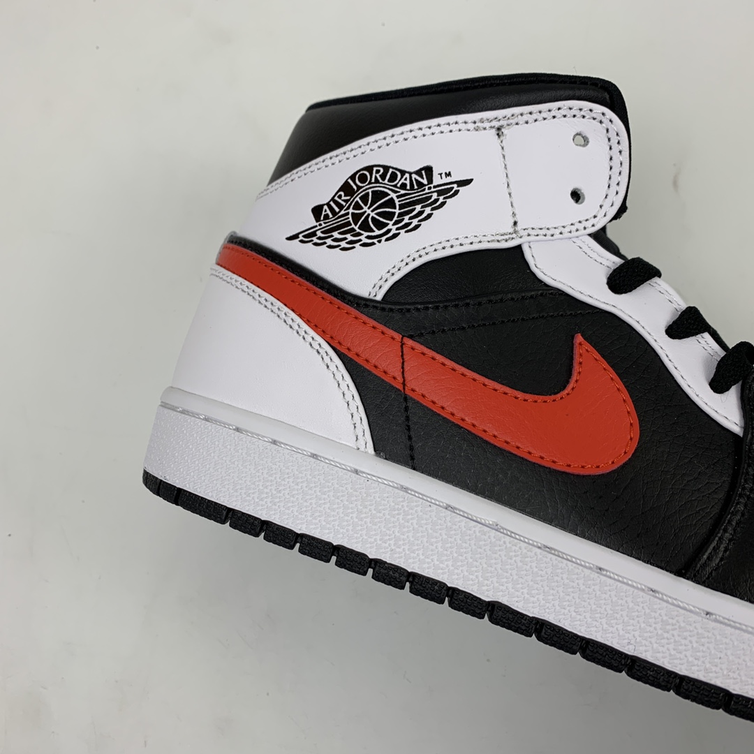240 Air Jordan 1 Mid AJ1 乔1 中帮百搭休闲运动板鞋 554724-075
