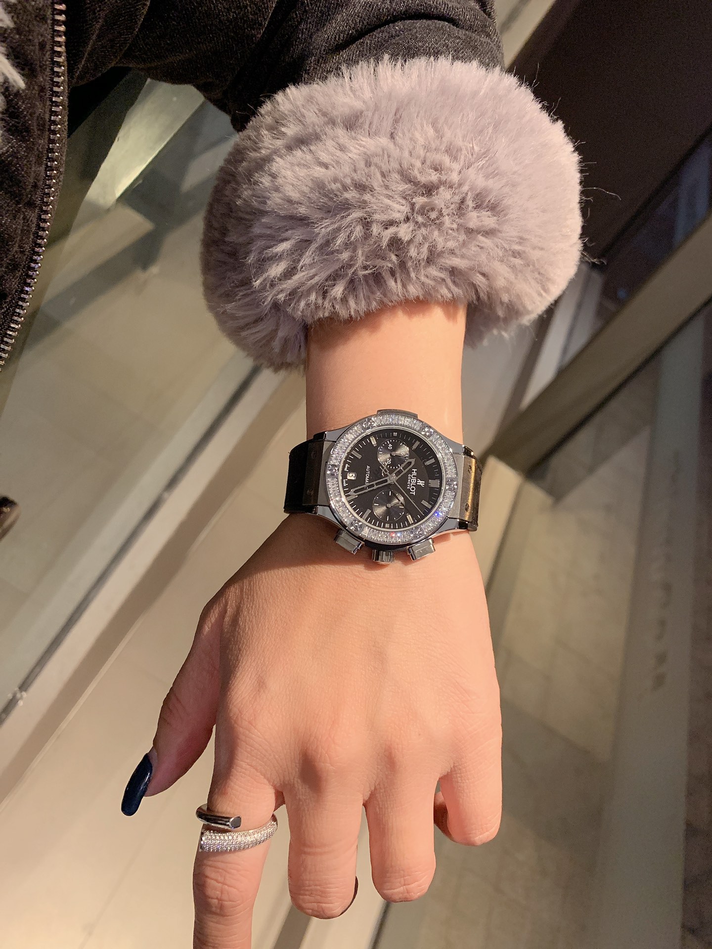 Hublot’s Big Bang Series: Luxury Watches with Fashion and Elegance - 图片 8