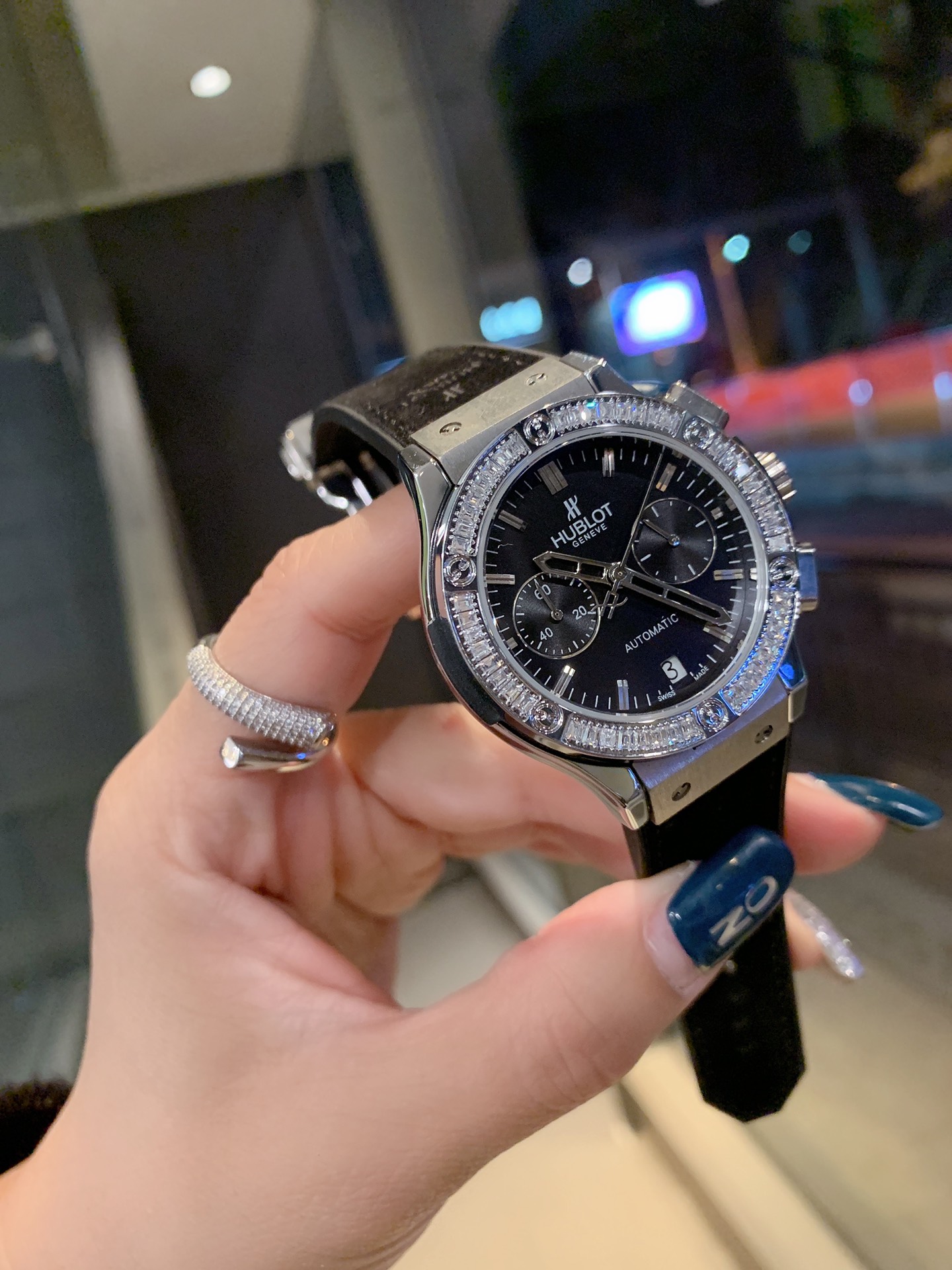 Hublot’s Big Bang Series: Luxury Watches with Fashion and Elegance - 图片 6