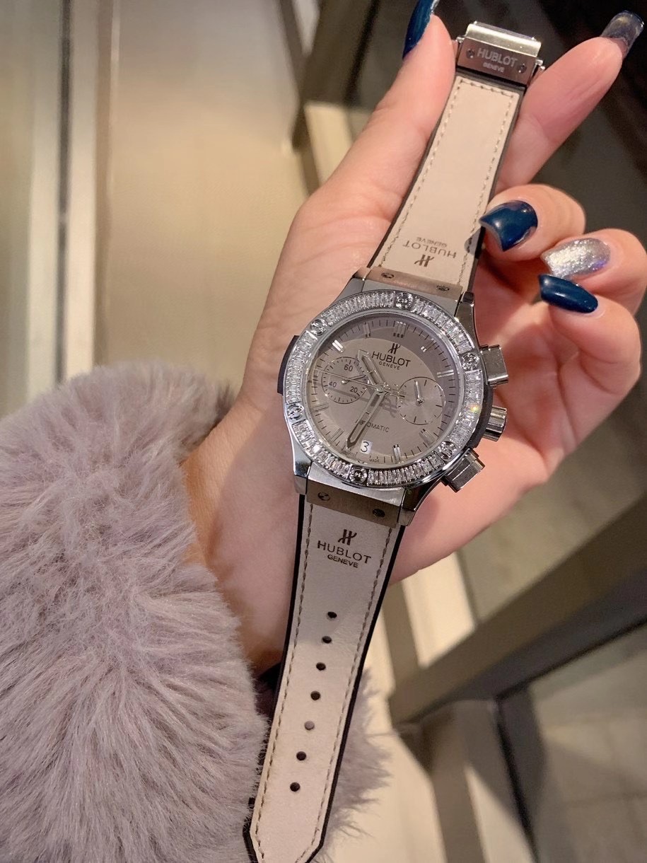 Hublot’s Shell-Wober-HUBLOT Time Watch: Subverting Rules with Love and Luxury - 图片 3