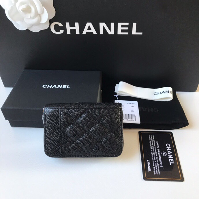 Chanel 新款 、小拉链菱格零钱包
