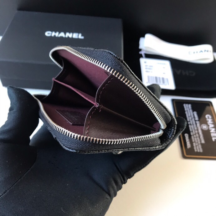 Chanel 新款 、小拉链菱格零钱包