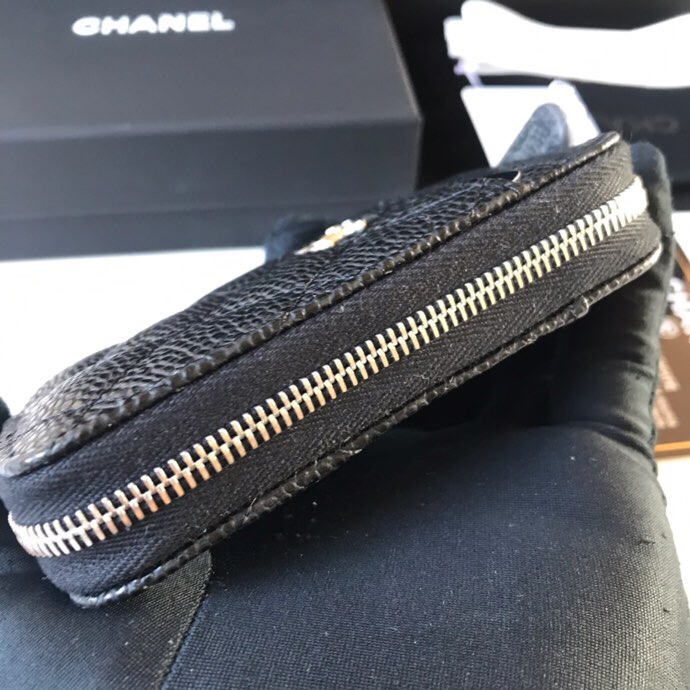 Chanel 新款 、小拉链菱格零钱包