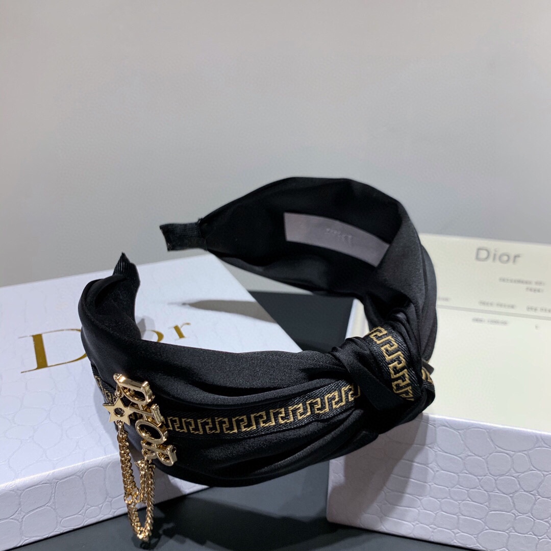 配包装yywsldi R 迪奥 秋冬新款发箍 甜美蝴蝶结 重工定制 满满的名媛气质 细节全部实拍 大牌出街 12 21 Men Clothes 4 21 01 Others Leoshop1 Com Touch