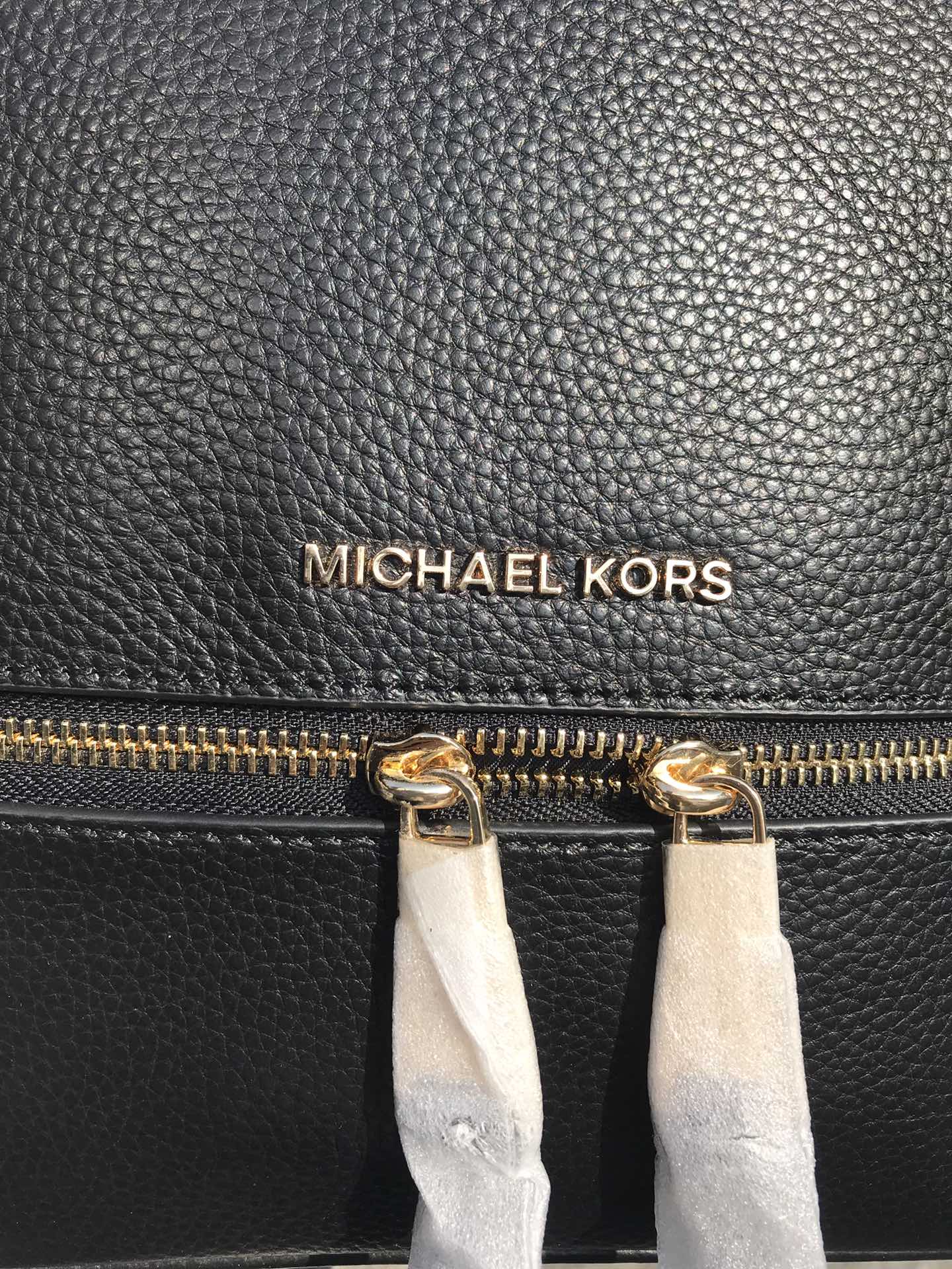 Michael Kors Mk纯原双肩MK背包2拼皮全皮，荔枝纹软牛皮，手感超柔软 配 防尘袋