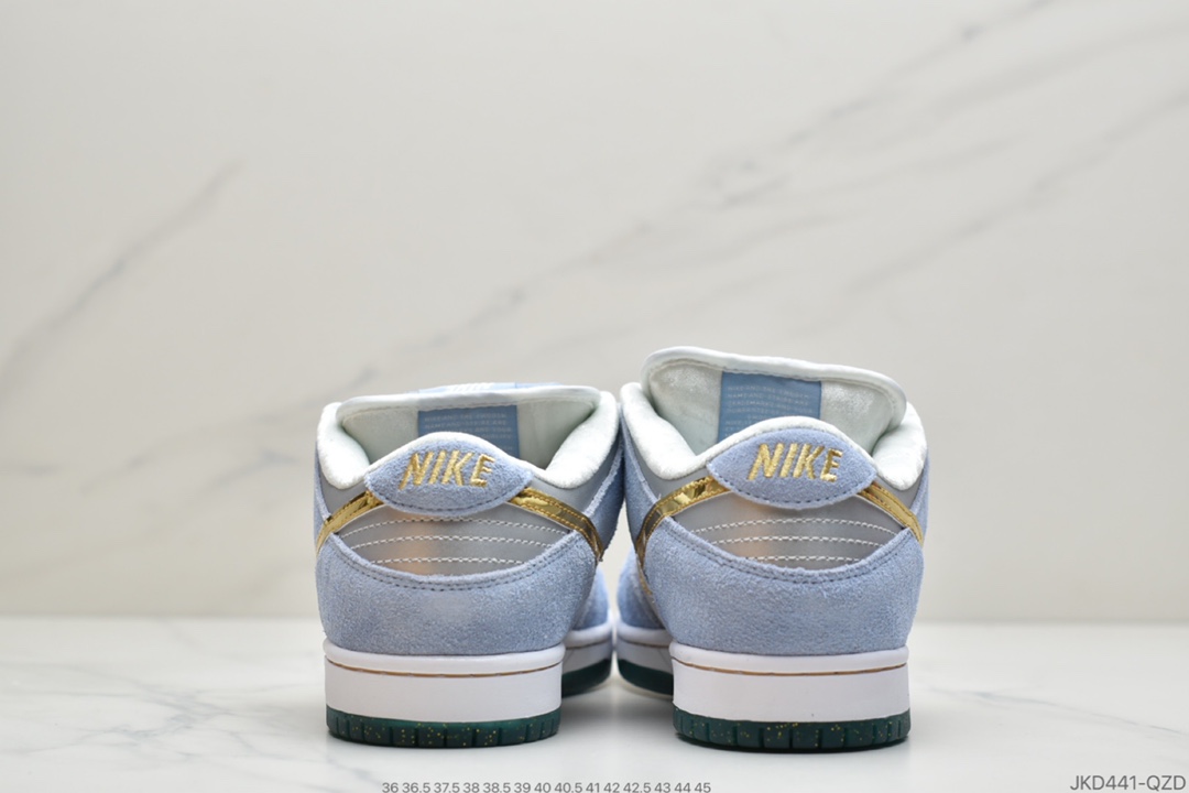 160 公司级耐克Sean Cliver x Nike SB Dunk Low ”Holiday Special” 冰雪奇缘 DC9936-100
