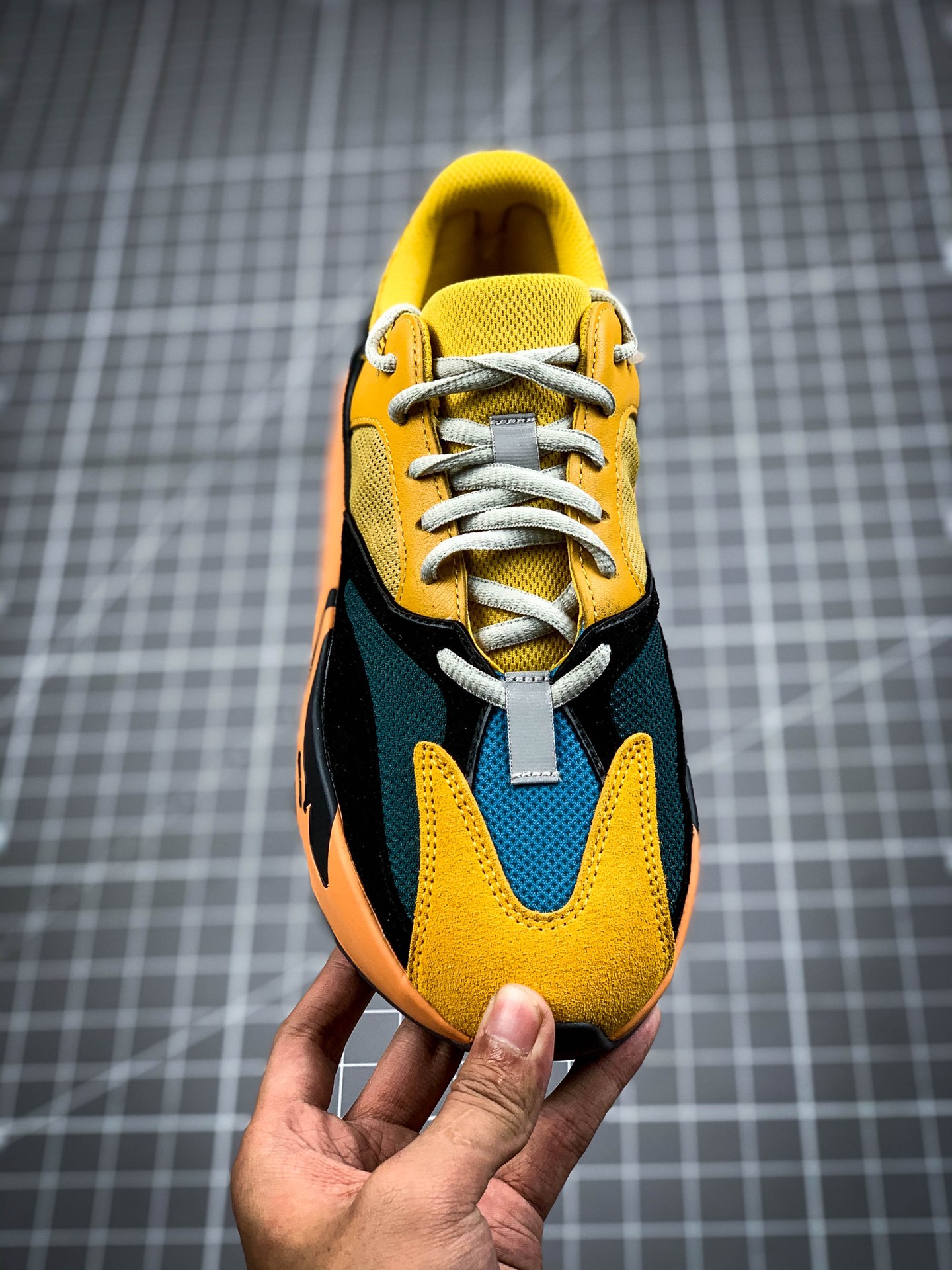 330  新货# 大厂纯原 Adidas YEEZY BOOST 3M 700 MNVN GZ6984-881