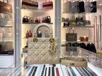 Top
 Dior Bags Handbags Supplier in China
 Lambskin Sheepskin Lady