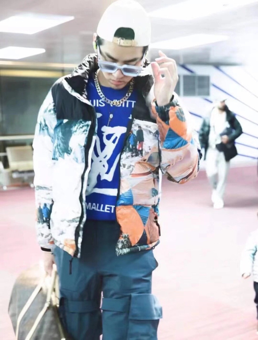 Moncler the north face X invincible 联名款二代雪山营地羽绒服
