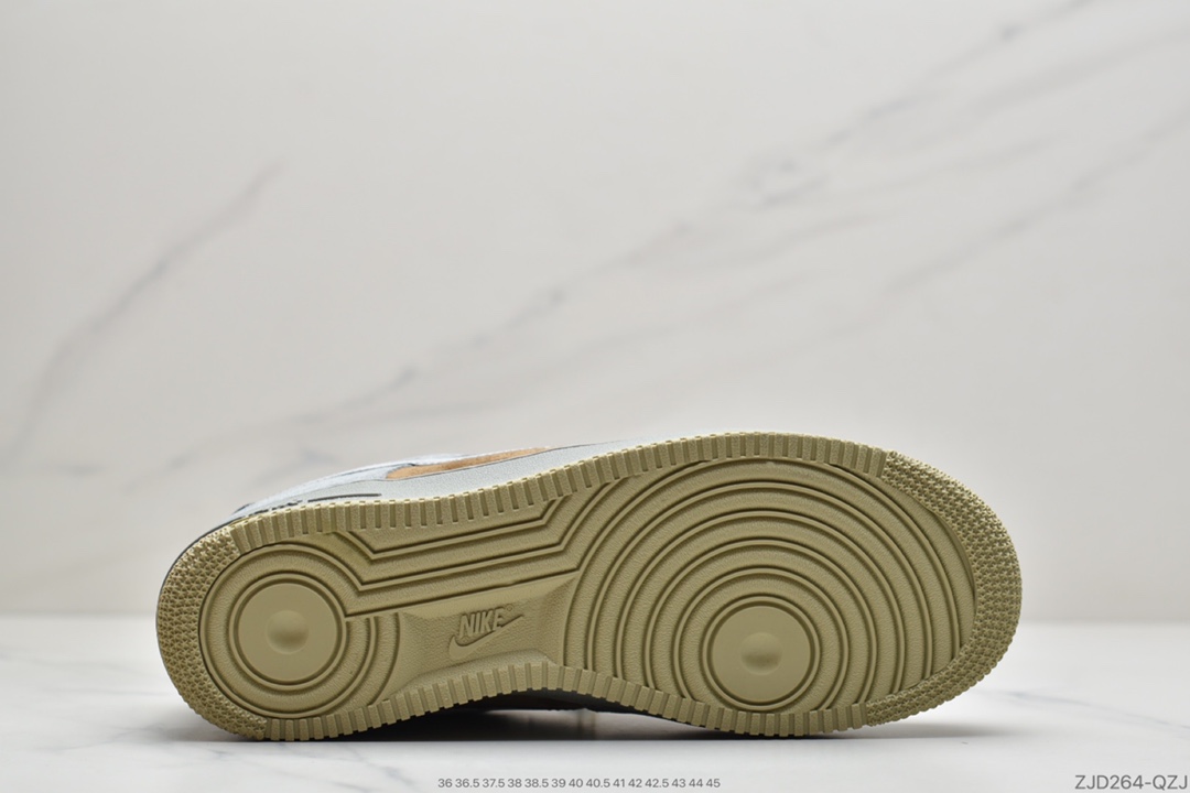 240  公司级耐克Nike Air Force 1 Low “Christmas” 空军一号CQ5059-101
