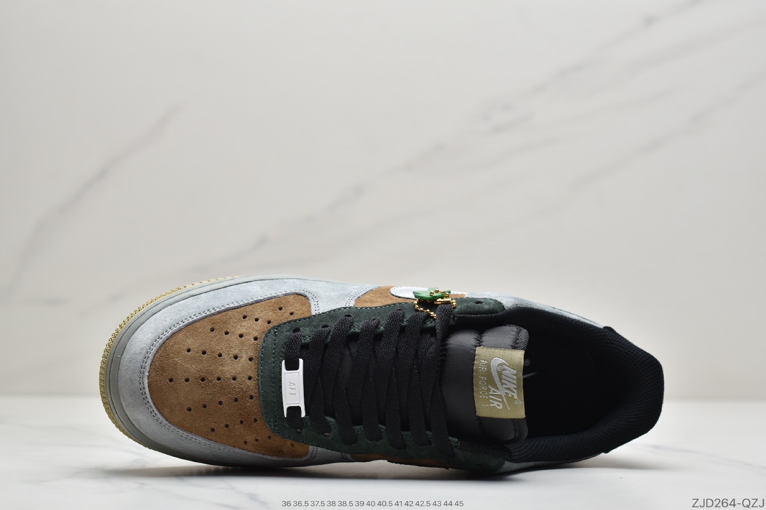 240  公司级耐克Nike Air Force 1 Low “Christmas” 空军一号CQ5059-101
