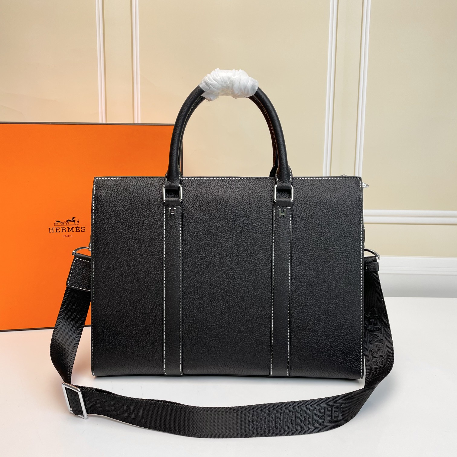 Hermes Men's Leather Briefcase Handbag, Top-Quality Italian Leather, Black, 38x7x29 7 a1608534642496 5507