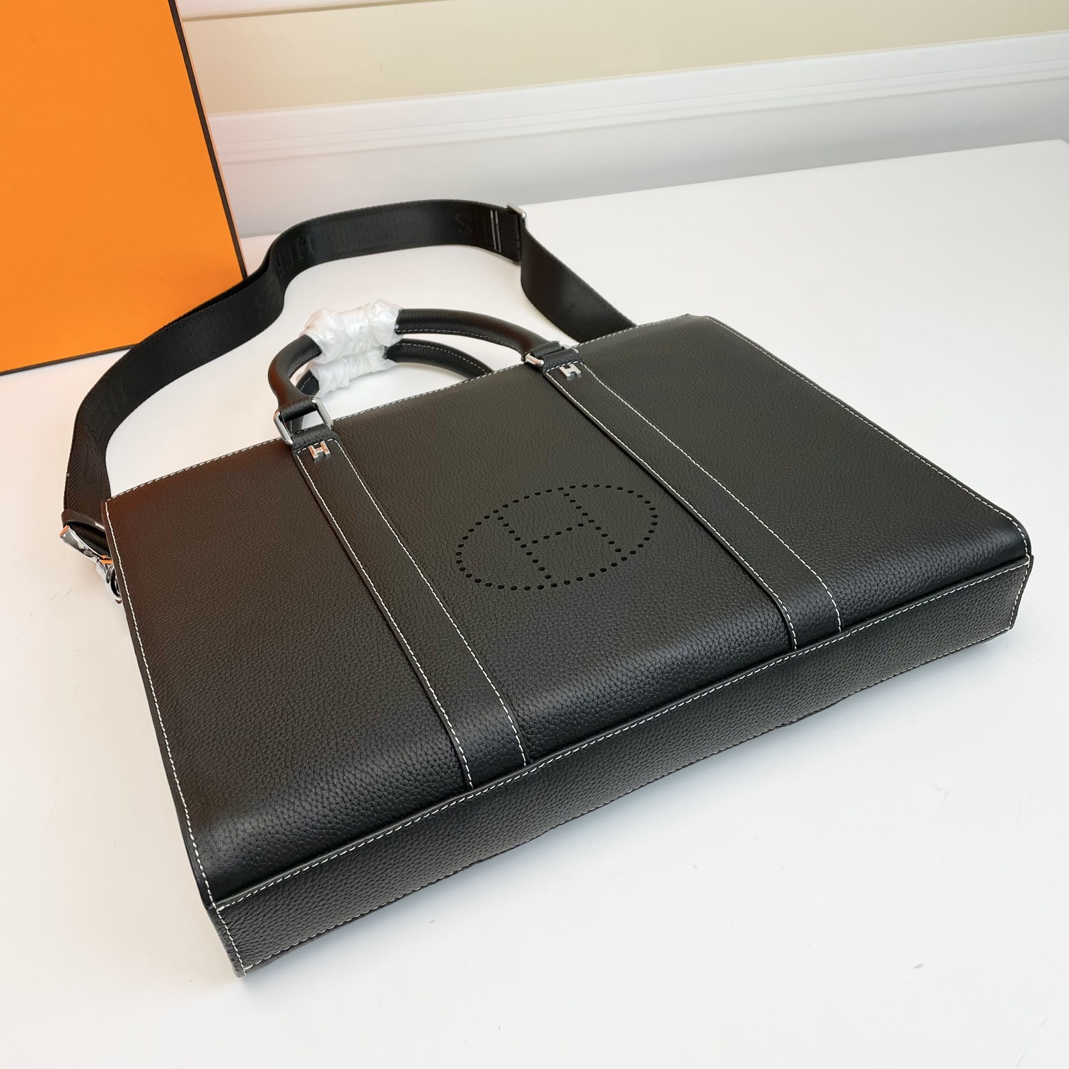 Hermes Men's Leather Briefcase Handbag, Top-Quality Italian Leather, Black, 38x7x29 8 a1608534644545 7608