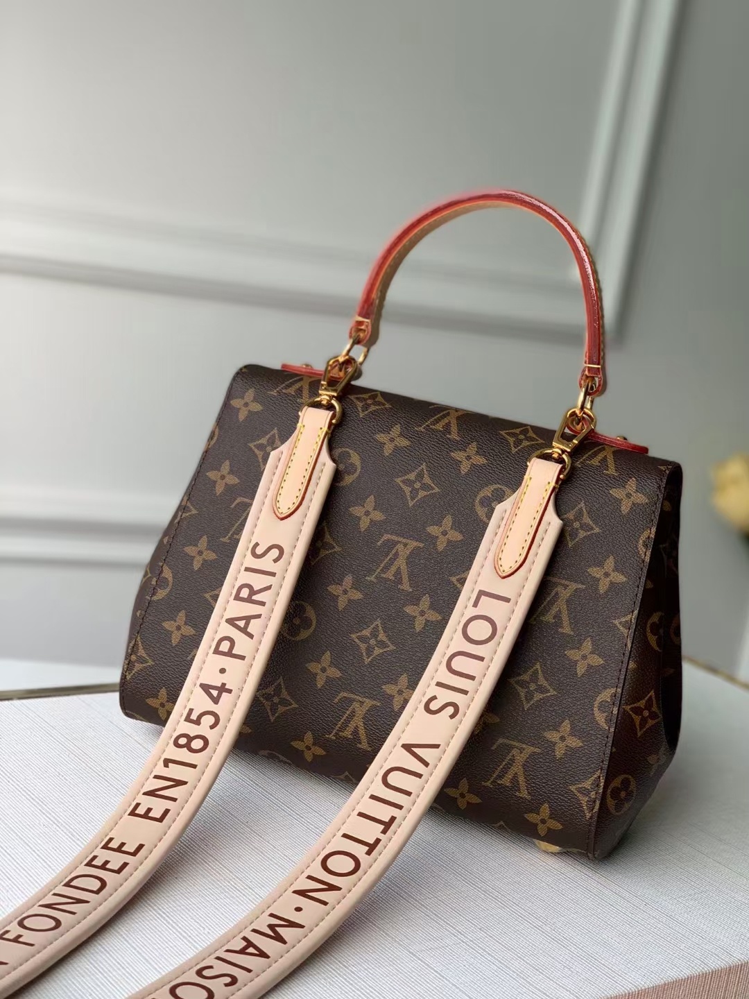 Louis Vuitton Haute Couture Classic Luxury Handbag Shoulder Crossbody 4