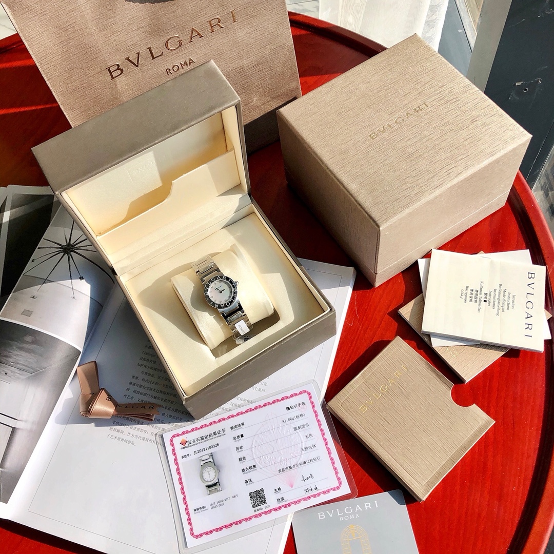 Часы Bvlgari