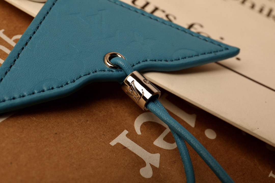 Child-Friendly Theme Highlighted in Mini Icon Kita Bag Decoration at 2020 Spring/Summer Show. - 图片 7