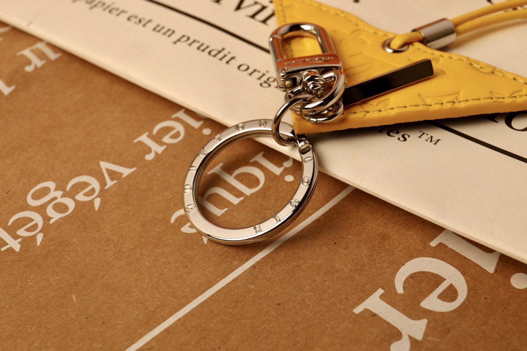 Child-friendly Theme with Brand Markings in 2020 Spring/Summer Show: Paris Exploration Concept - 图片 3