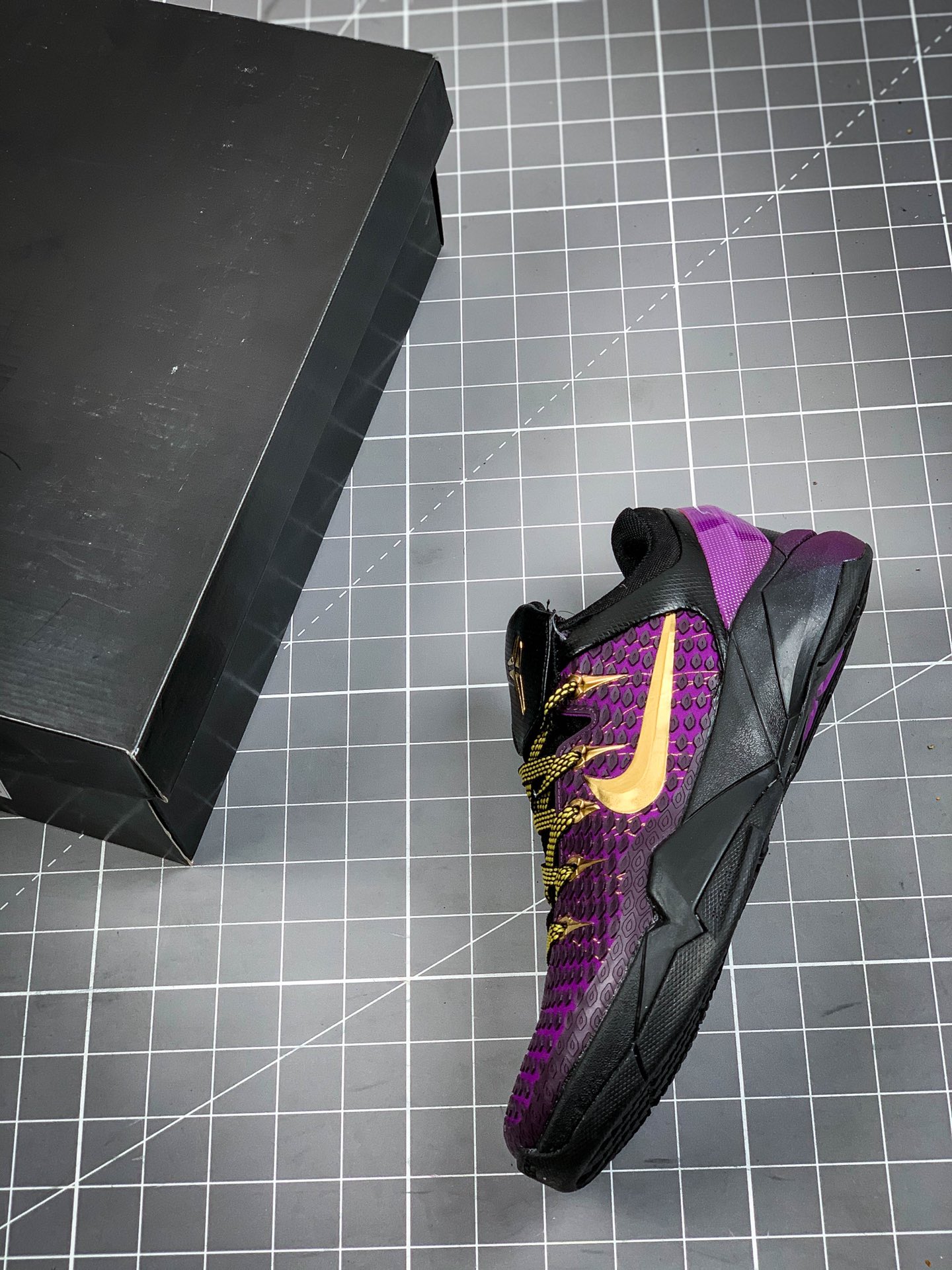260 Nike Zoom Kobe VIII System”GC”科比ZK8代复刻实战运动低帮文化篮球鞋“黑黄广告色”555286-077