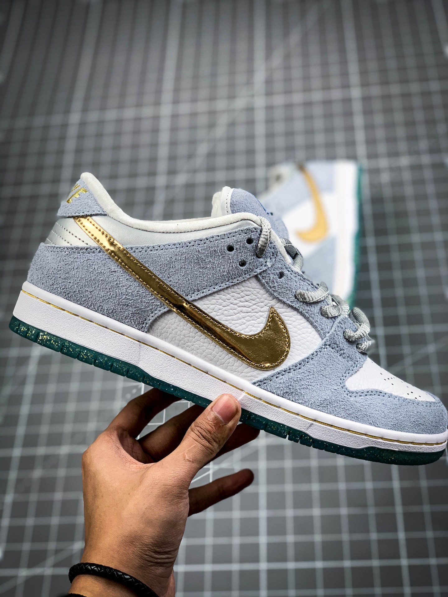 400 纯原版 官方主推Dunk 冰雪奇缘 Sean Cliver x Nike SB Dunk Low Pro QS 艺术家滑板 DC9936-100