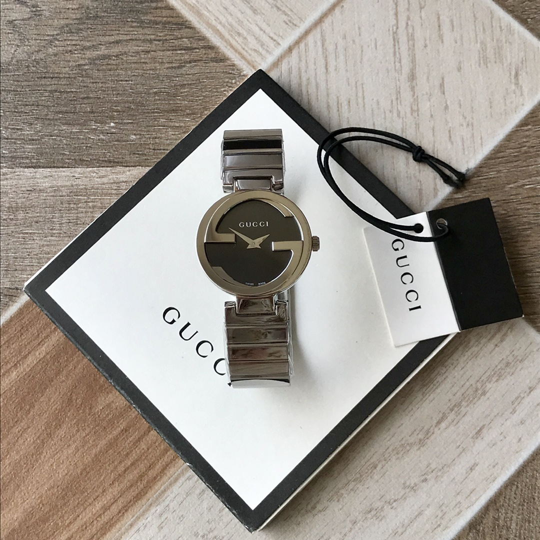 Часы Gucci