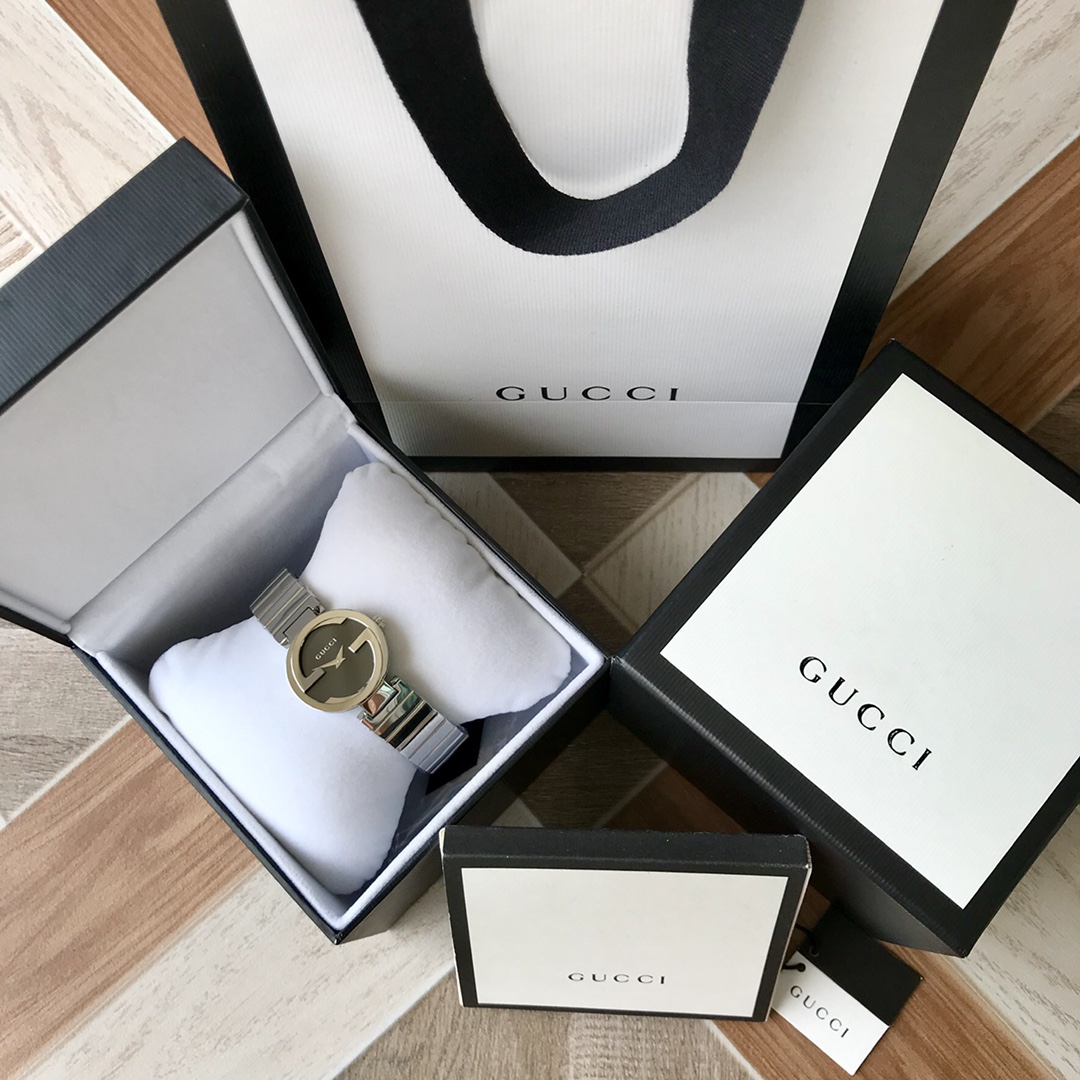 Часы Gucci