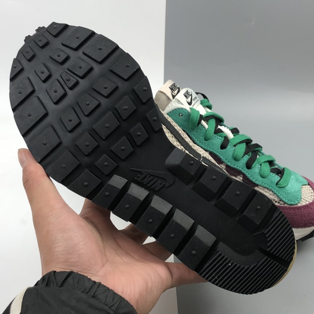 400 日式解构美学联名Sacai x Nike Pegasus Vaporfly SP 大重叠双钩子DD3035-200