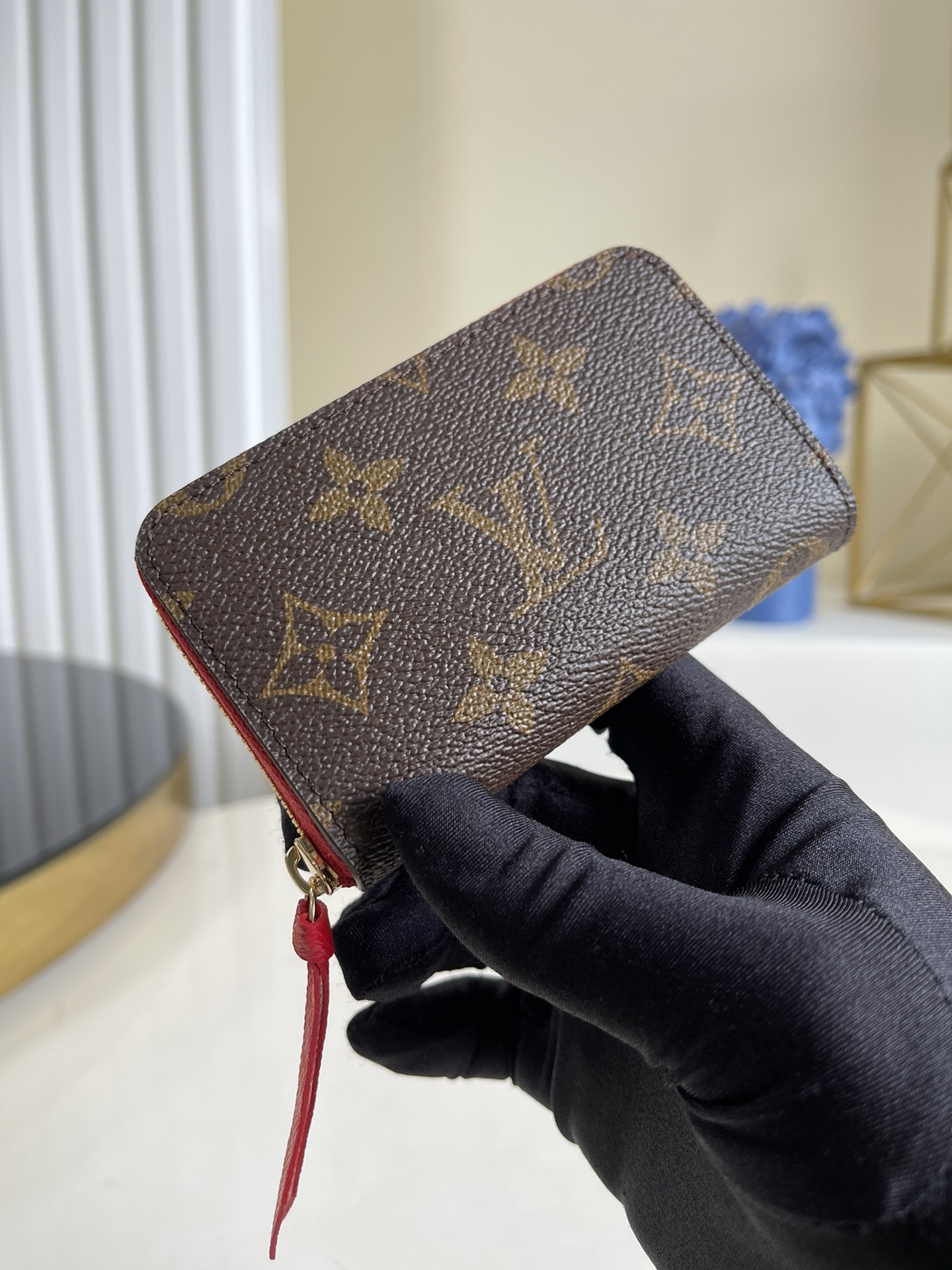 NO:396467,【Exclusive real shot M61299】The lock-opening and closed card box is designed in the iconic Zippy Wallet. The pads are made of bright leather and also store coins and coins.11.0 x 7.0 x 2.7 cm b.,LV [original leather],louis vuitton19860909【独家实拍M61299】以标性志的Zippy Wallet中得到构思的锁拉开闭式片卡盒Multi Calt.衬垫使用色亮的皮革,还收纳硬币纸和币.11.0 x 7.0 x 2.7 cm b.,LV【原厂皮】,louis vuitton,Bag