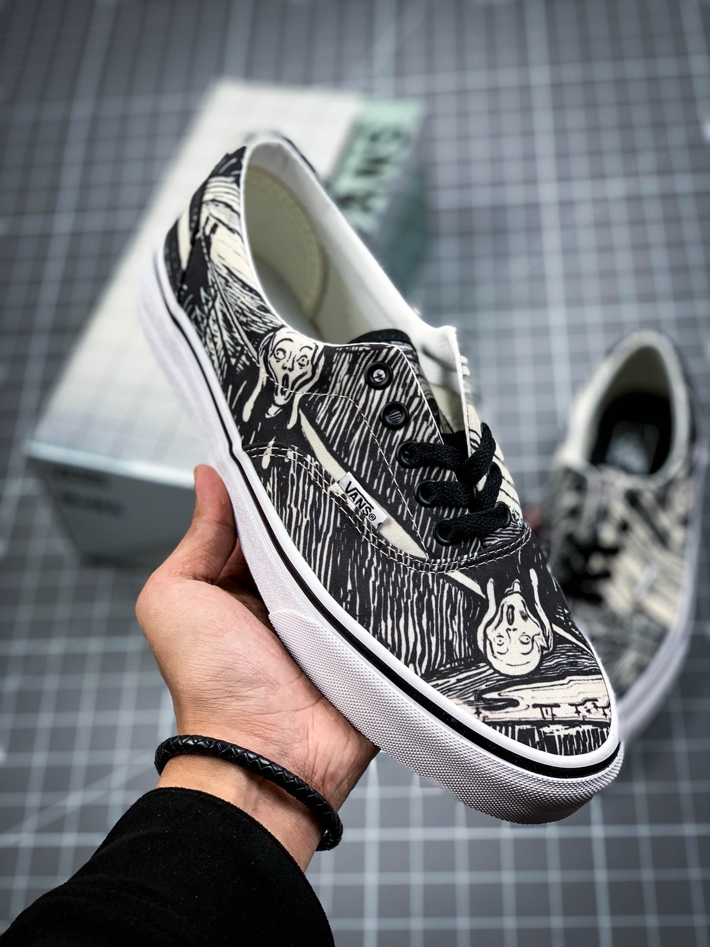 150  Vans Authentic x Moma 联名款 爱德华蒙克联名（呐喊）
