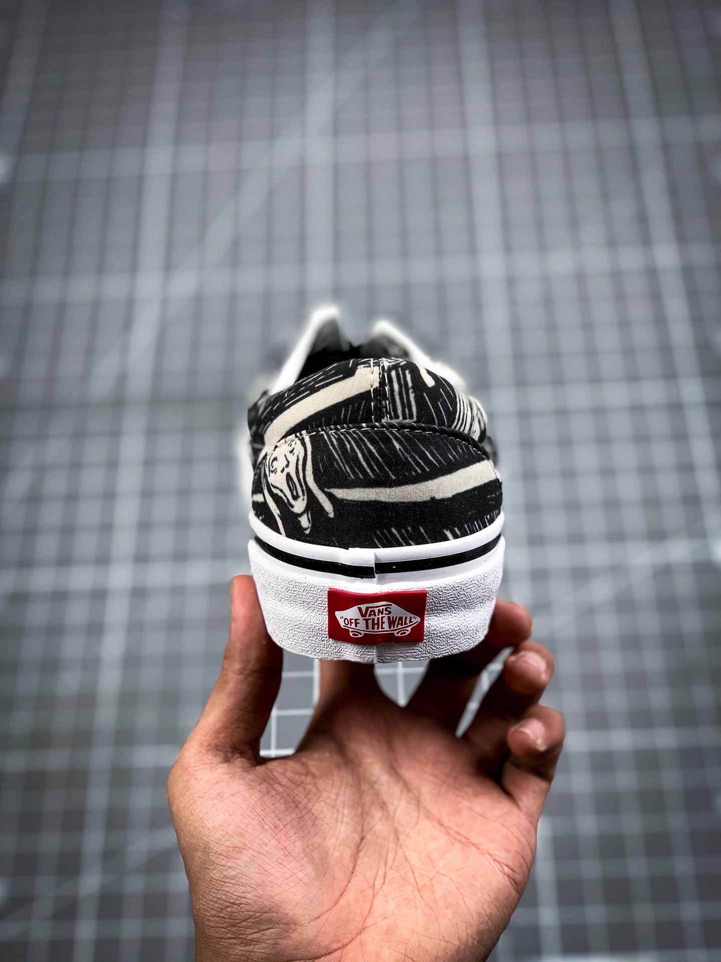 150  Vans Authentic x Moma 联名款 爱德华蒙克联名（呐喊）